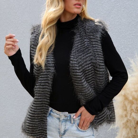 Hot Kiss Faux Fur Reversible Teddy Vest Size Large - Picture 3 of 12